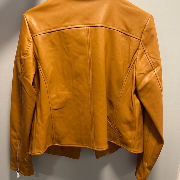 Lily & Lottie Moto jacket. Camel. Size medium. - Picture 3 of 4